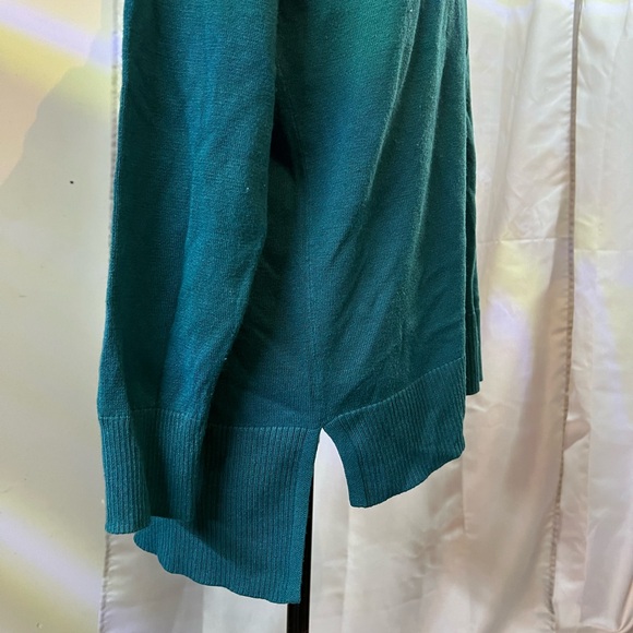 New Directions Cowl Neck Sweater - Picture 3 of 4